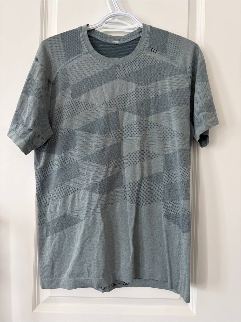 lululemon athletica Men's Short Sleeve Performance Tee - Gray